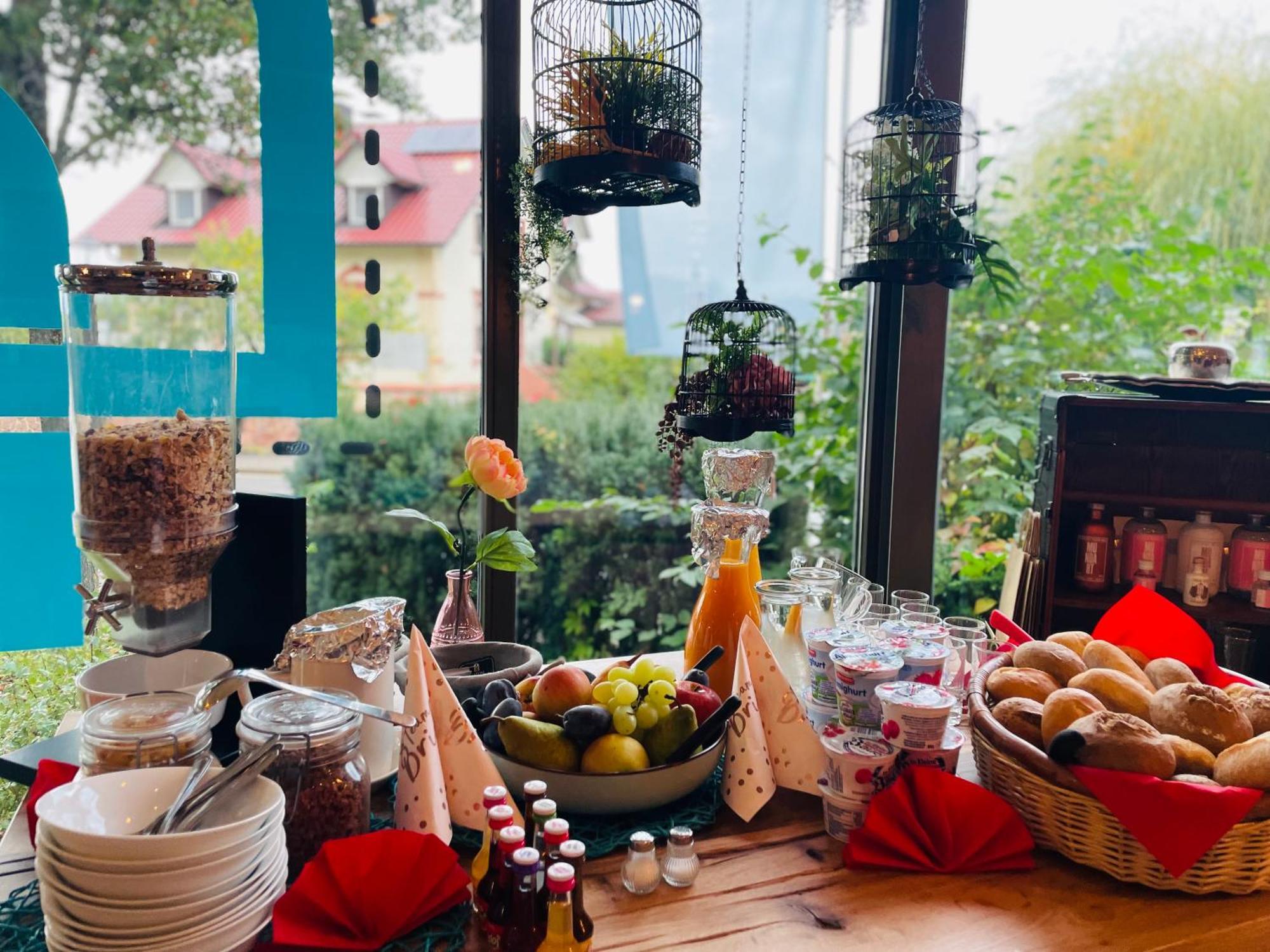 Zum Rayers Cafe-Restaurant & Boutique-Hotel Niederrotweil Экстерьер фото