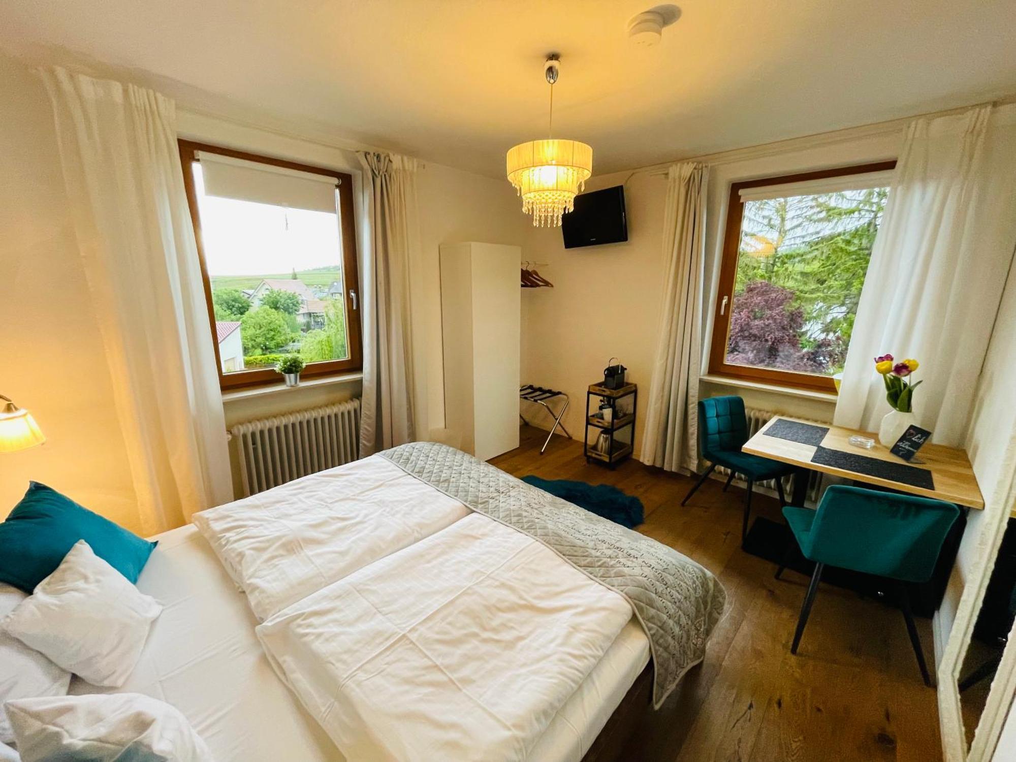 Zum Rayers Cafe-Restaurant & Boutique-Hotel Niederrotweil Номер фото