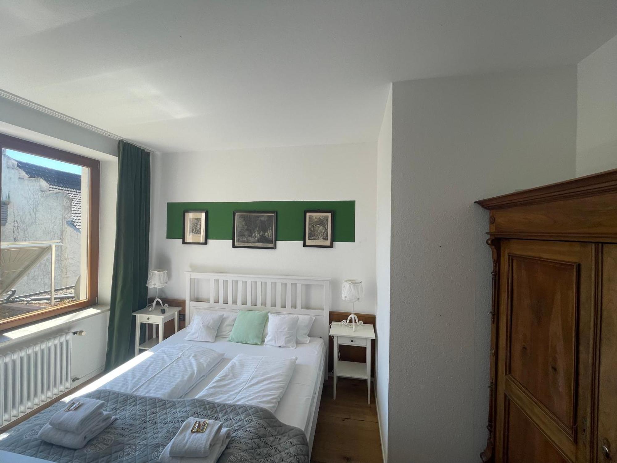 Zum Rayers Cafe-Restaurant & Boutique-Hotel Niederrotweil Номер фото
