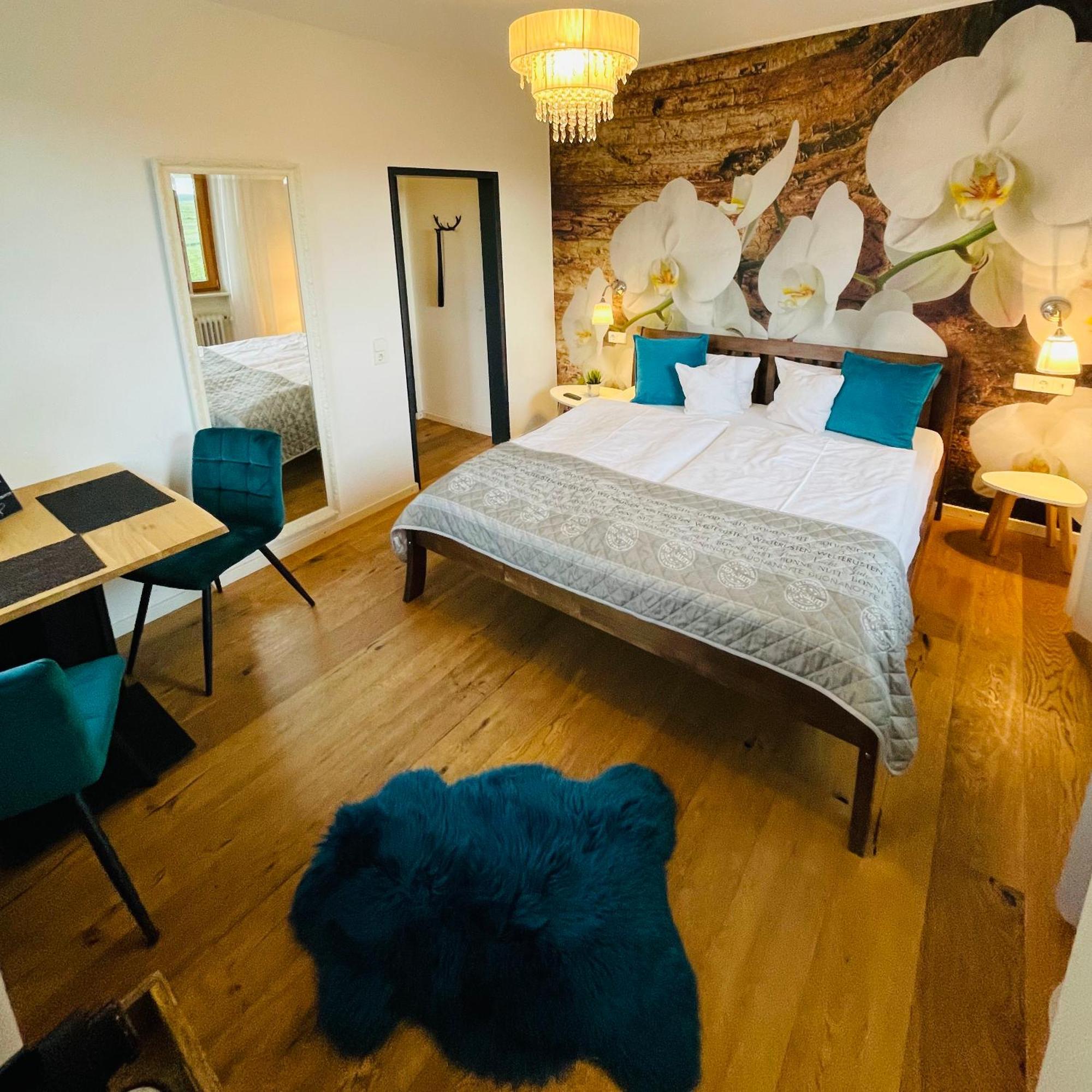 Zum Rayers Cafe-Restaurant & Boutique-Hotel Niederrotweil Экстерьер фото